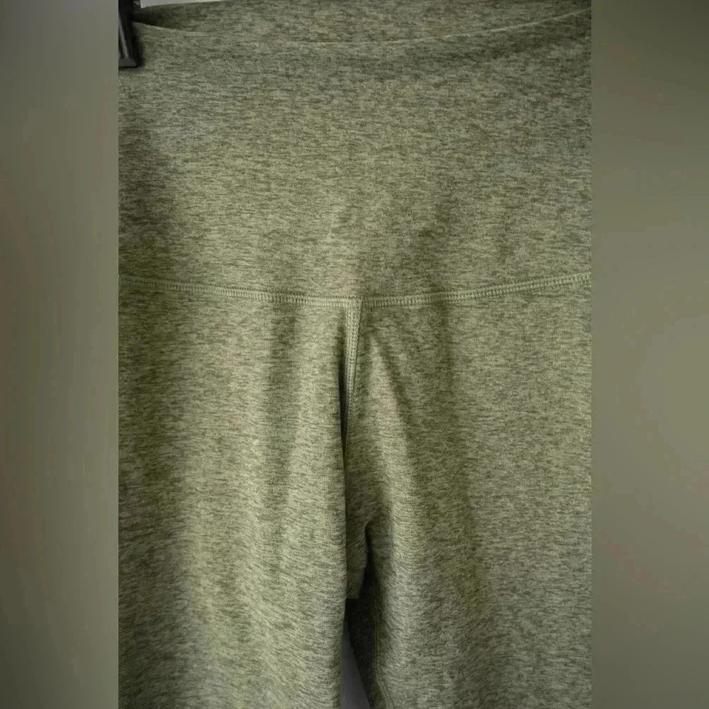 TAVI Ultra Soft Leggings - Picture 6 of 10